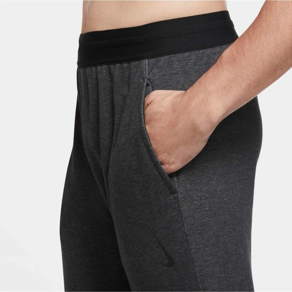 Nike Yoga Joggers Men Medium Charcoal Athletic Tapered Sweatpants Lounge Cozy